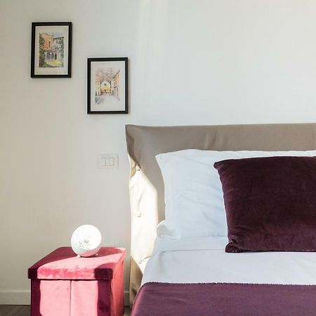 Central & Modern Apartment By Rent All โกโม ภายนอก รูปภาพ