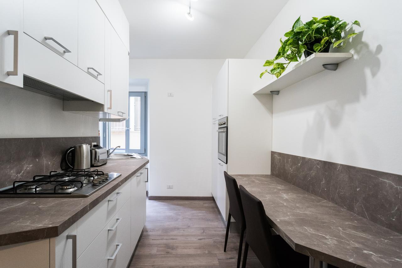 Central & Modern Apartment By Rent All โกโม ภายนอก รูปภาพ
